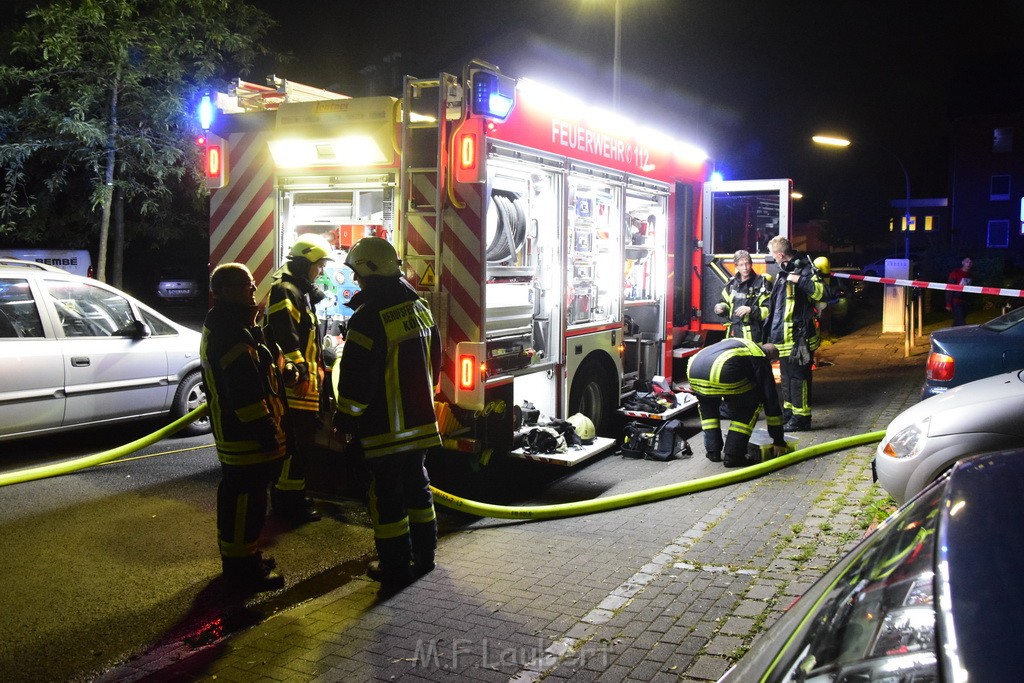 Feuer 2 Y Kellerbrand Koeln Ostheim Ruppinerstr P214.JPG - Miklos Laubert